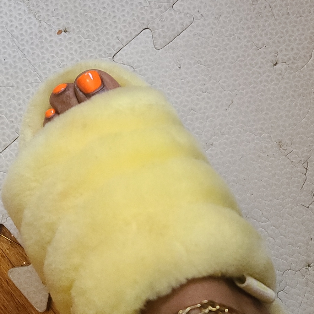 Ugg Slides - Picture 8 of 8